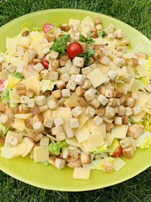 Caesari salat - kilohind!